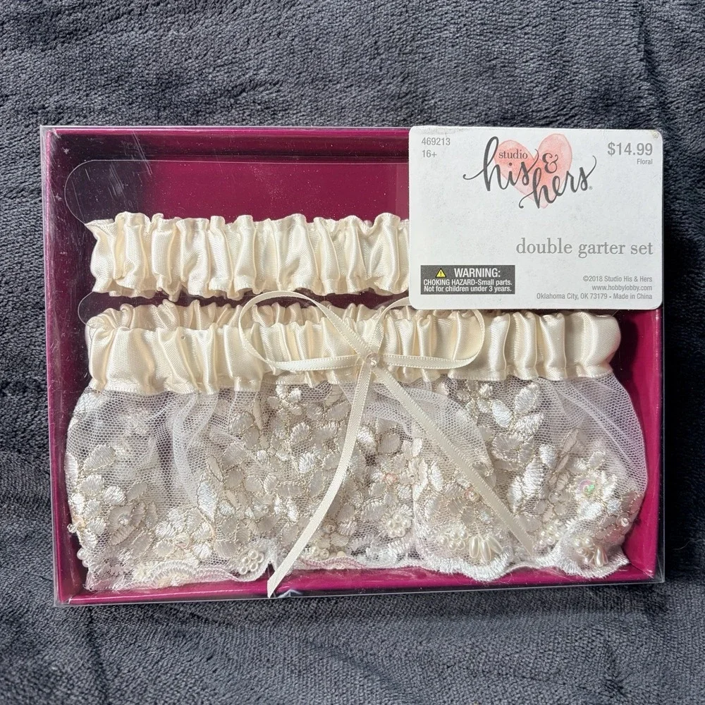 Wedding Cake Topper, Double Garter Set, Cake Knife, Silver New
